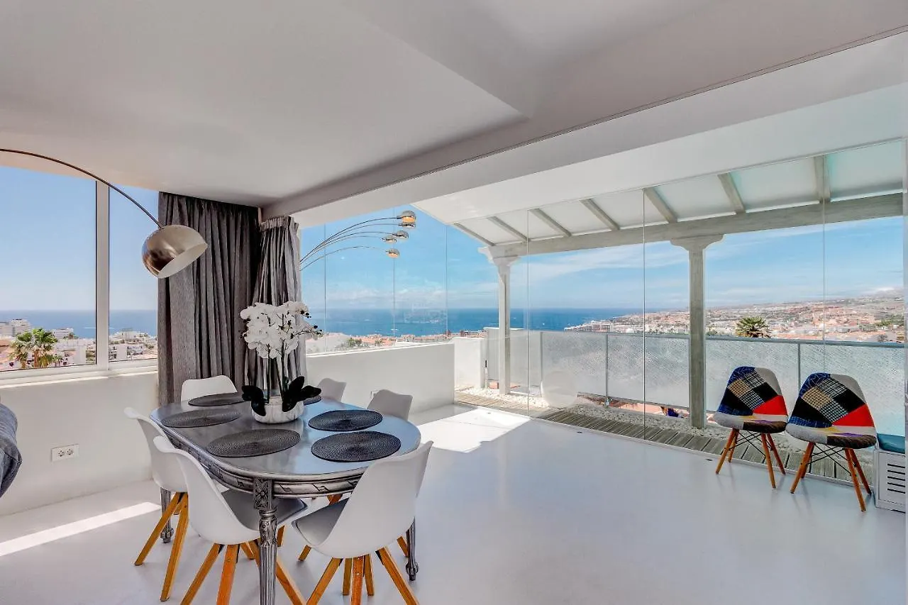 Panoramic Ocean & Mountain View 3 Bed Apartment In Island Village Heights Costa Adeje 0*, Costa Adeje (Tenerife)